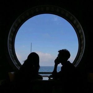 Meet your Posher, Manuela